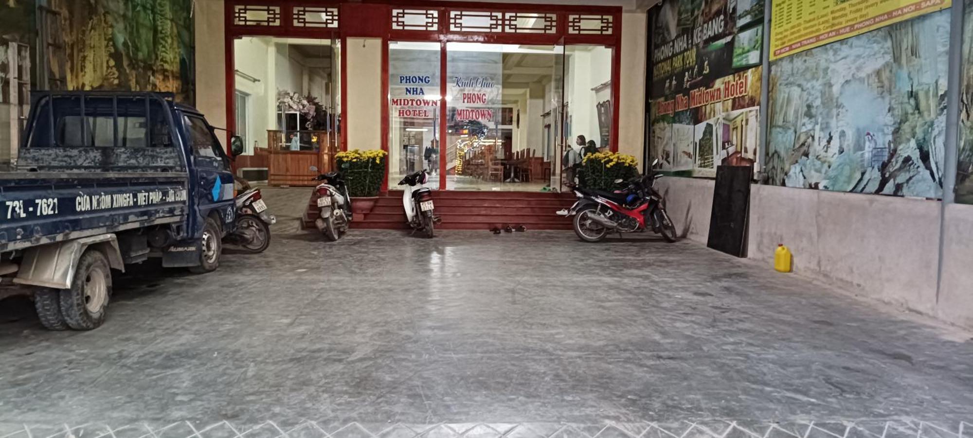 Phong Nha Midtown Hotel Cu Lac Exteriör bild