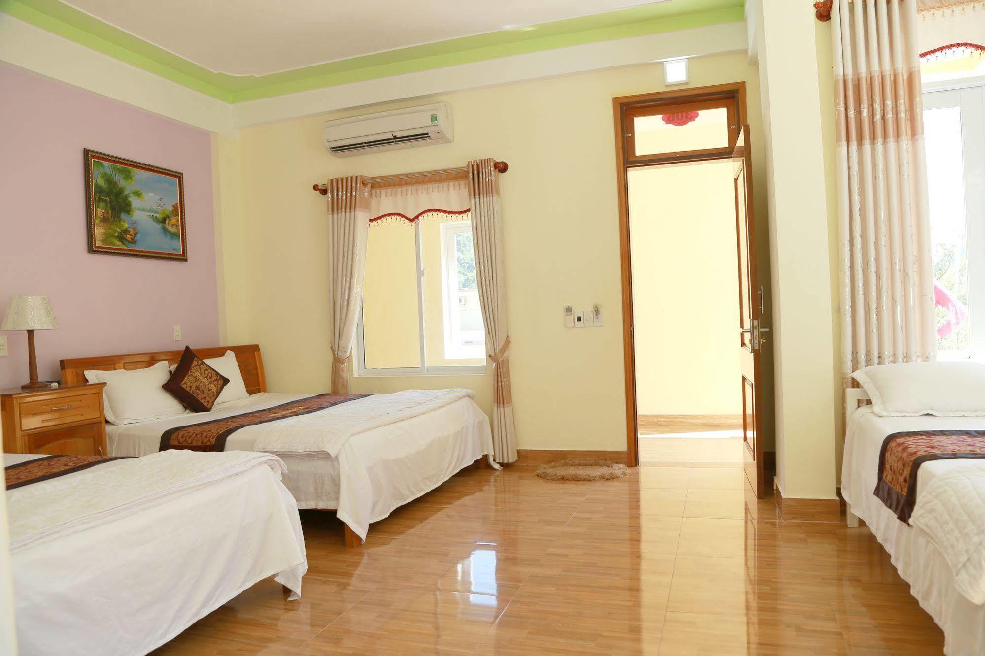 Phong Nha Midtown Hotel Cu Lac Exteriör bild